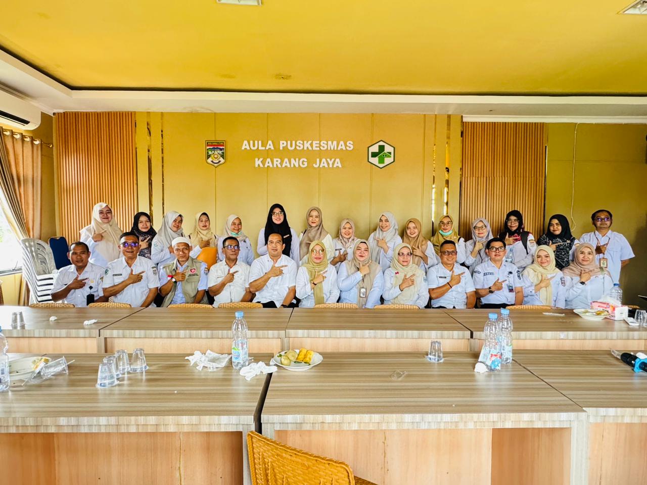 Kegiatan Monitoring dan Evaluasi di Puskesmas Karang Jaya